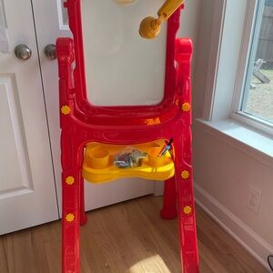 Crayola Projector Easel with Whiteboard and chalkboard